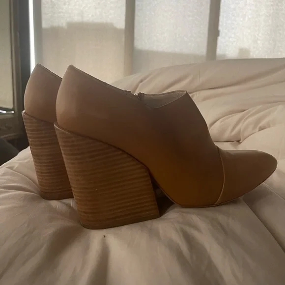 Chloe bootie